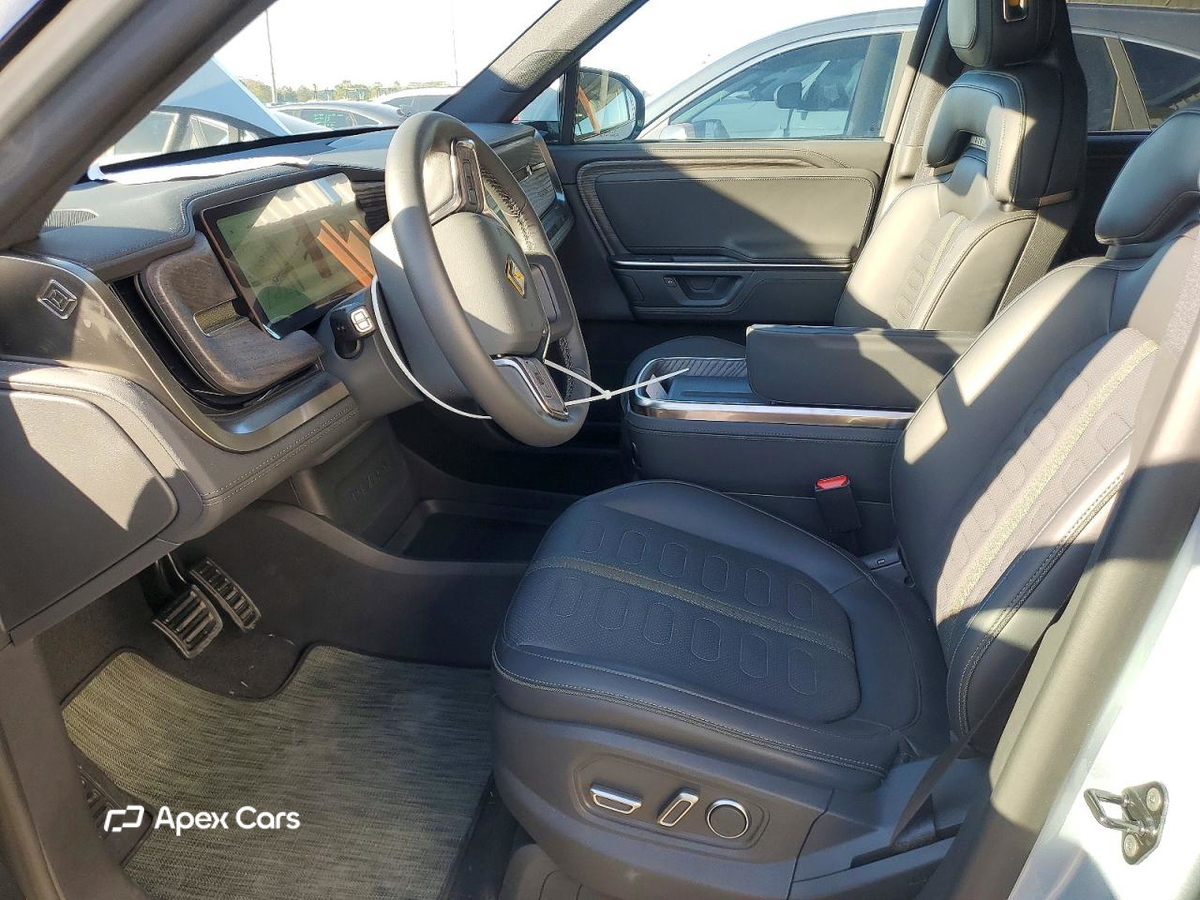 Rivian R1S 2026