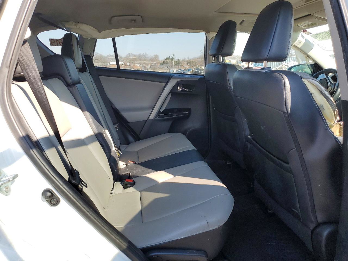 Toyota RAV 4 2016