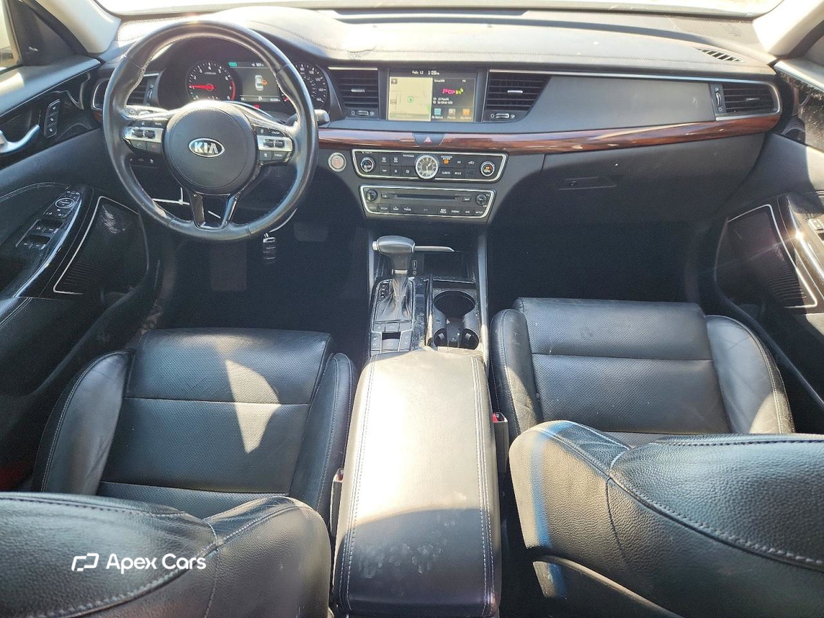 Kia Cadenza 2017