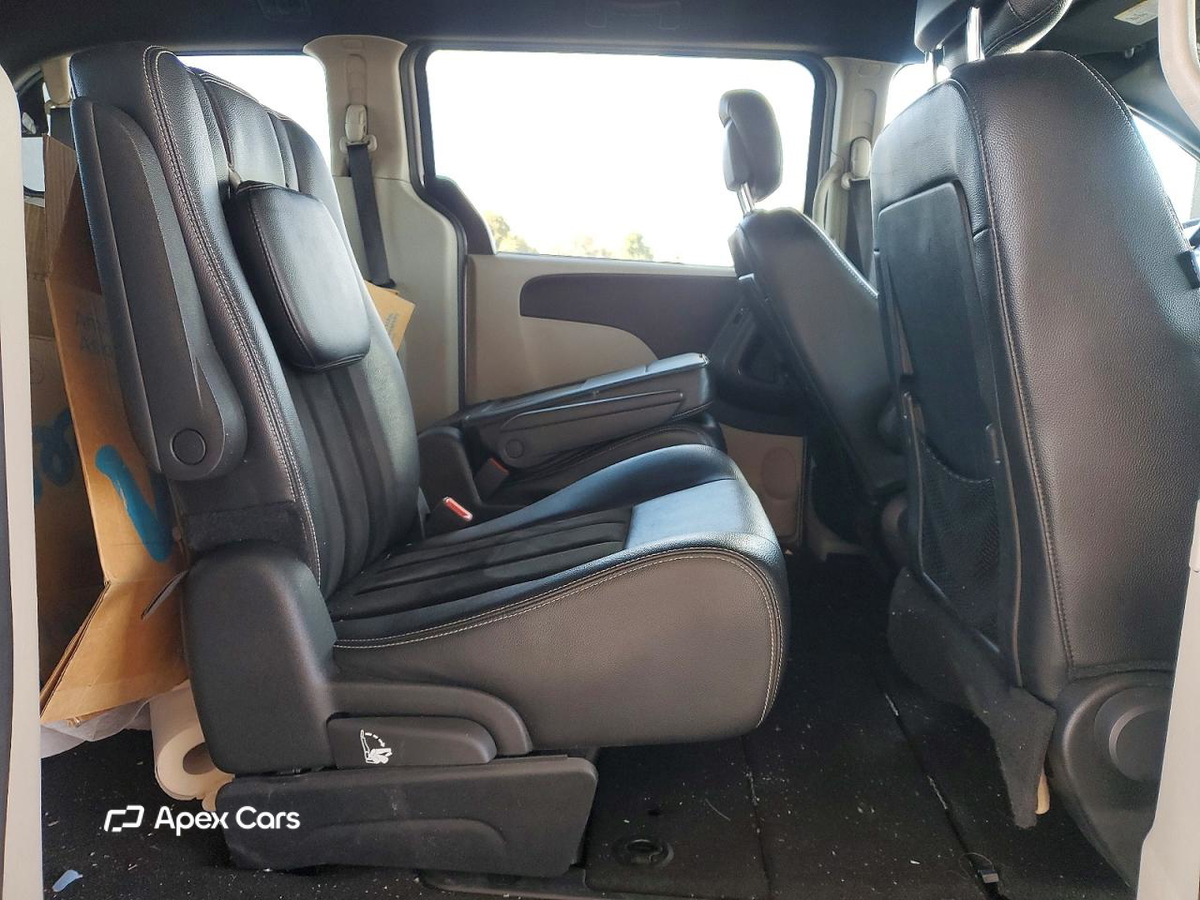 Dodge Caravan 2017