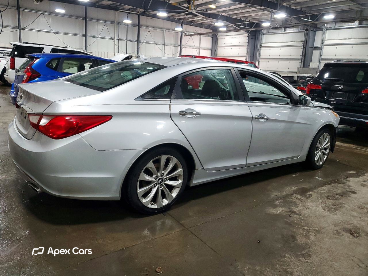 Hyundai Sonata 2013