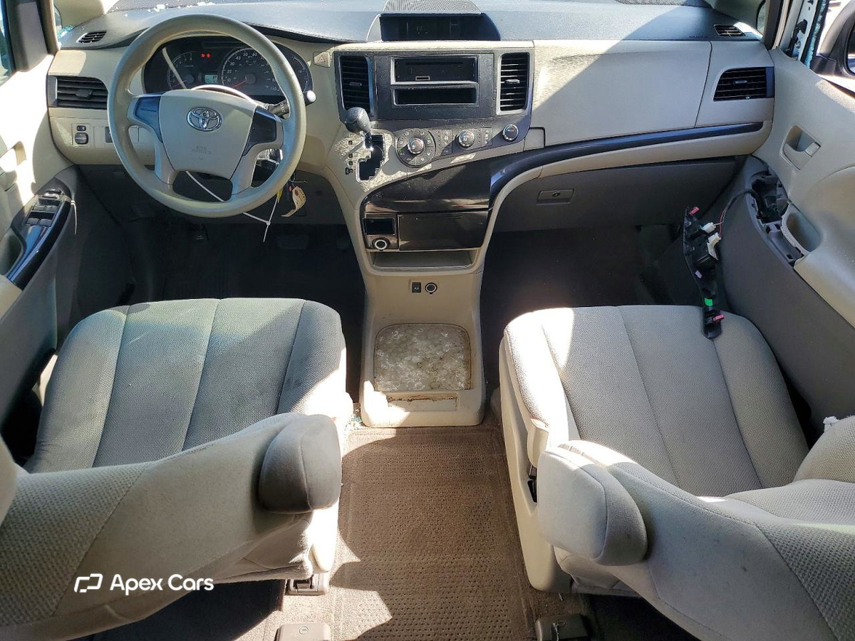 Toyota Sienna 2014