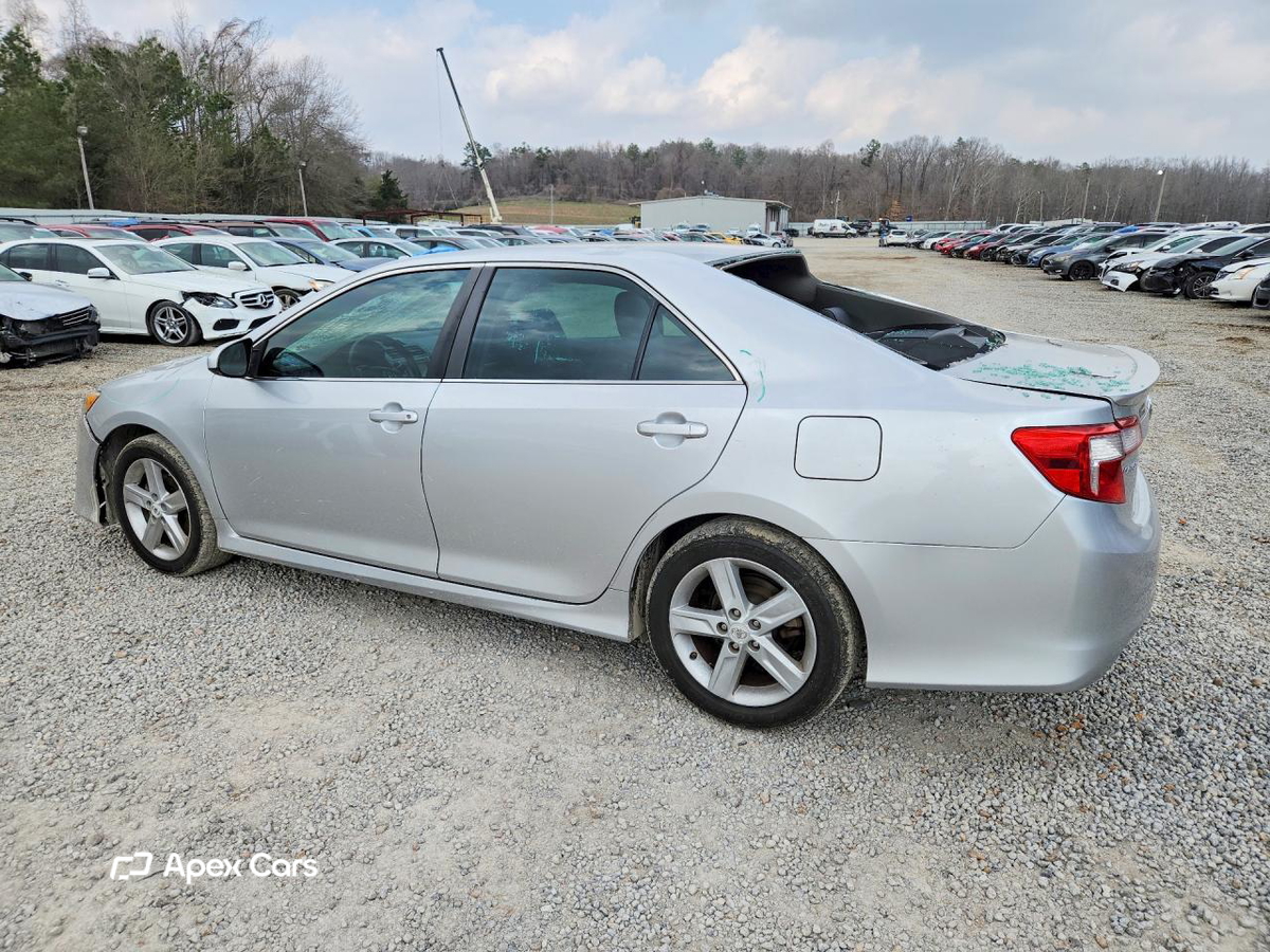Toyota Camry 2012