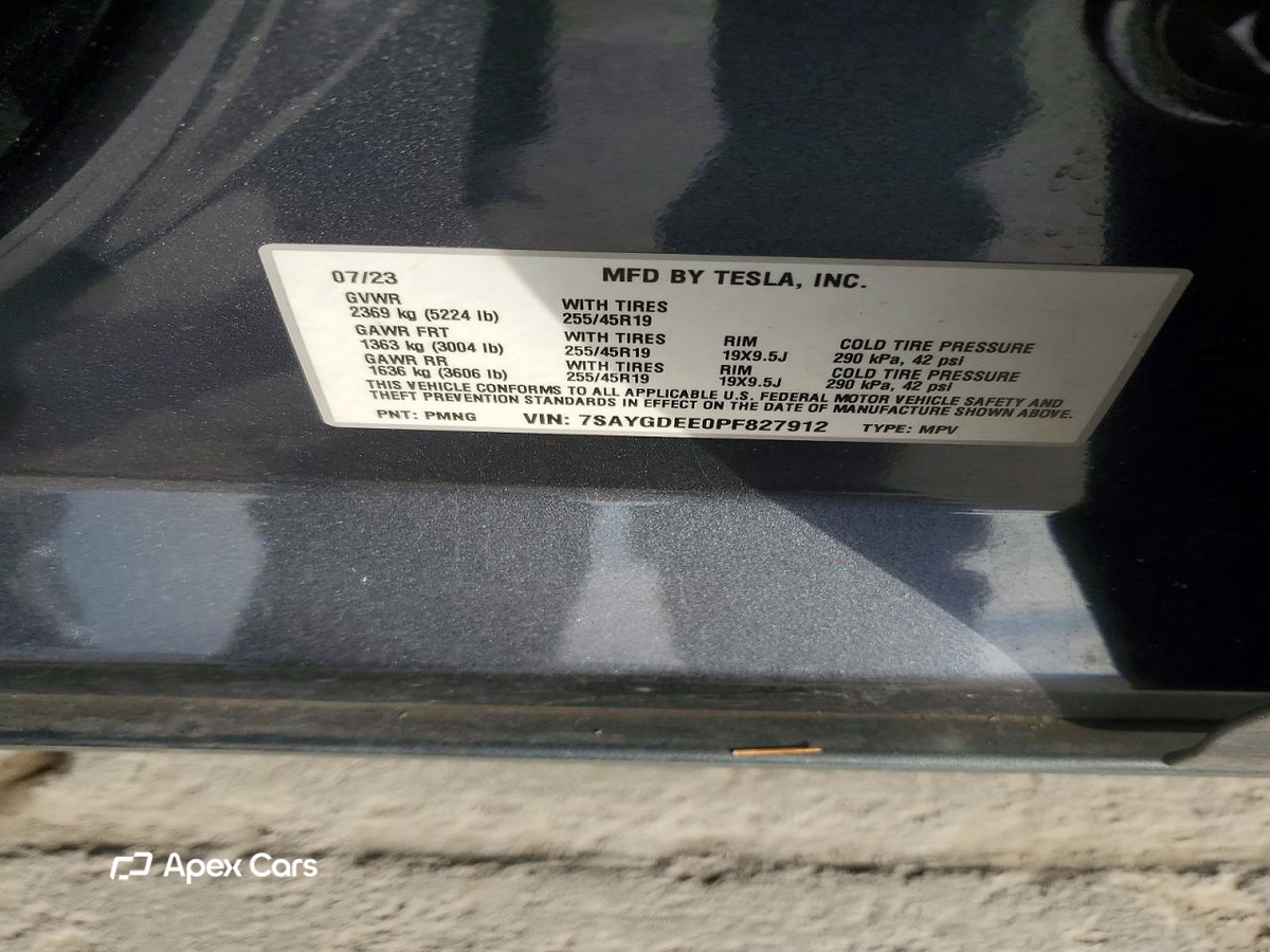 Tesla Model Y 2023