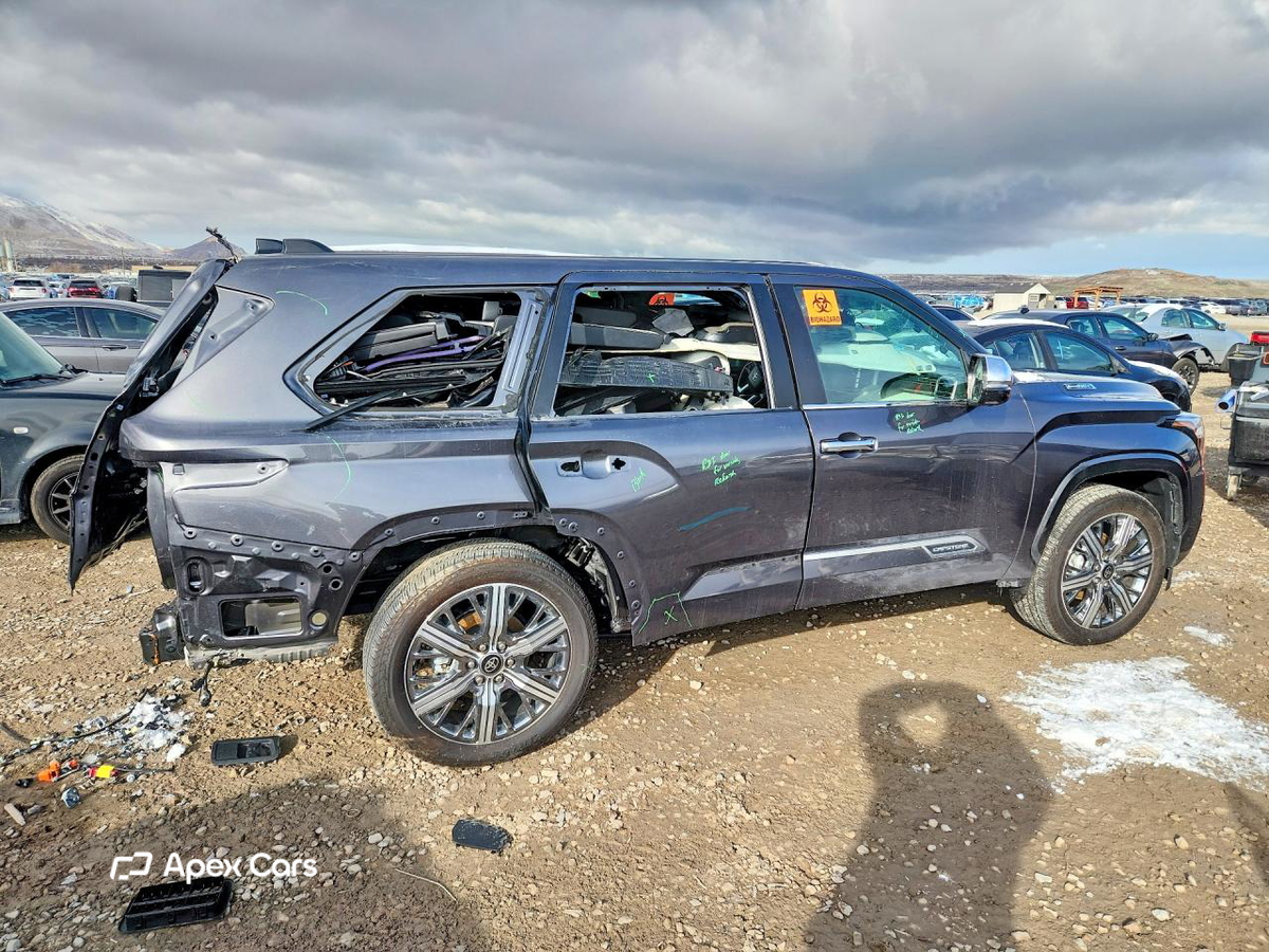 Toyota Sequoia 2025
