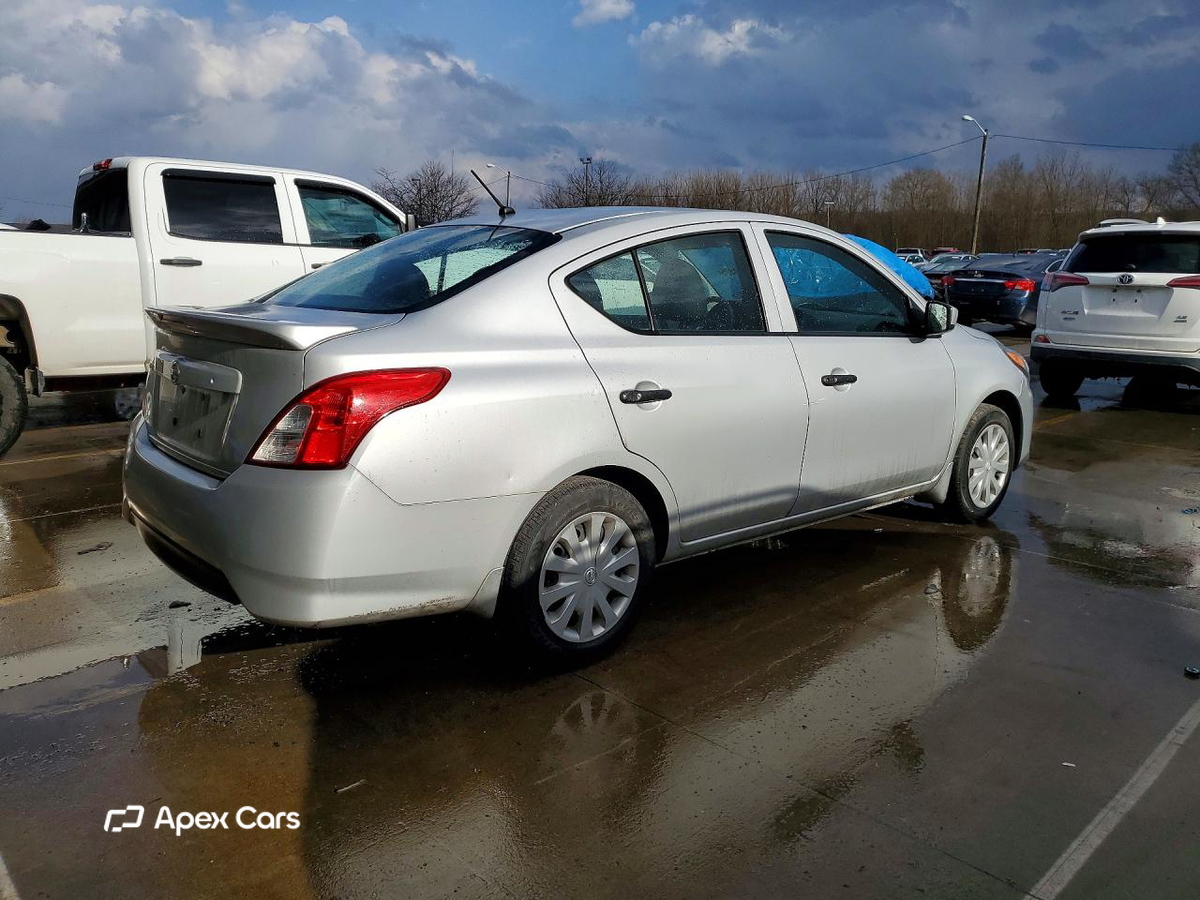 Nissan Versa 2018