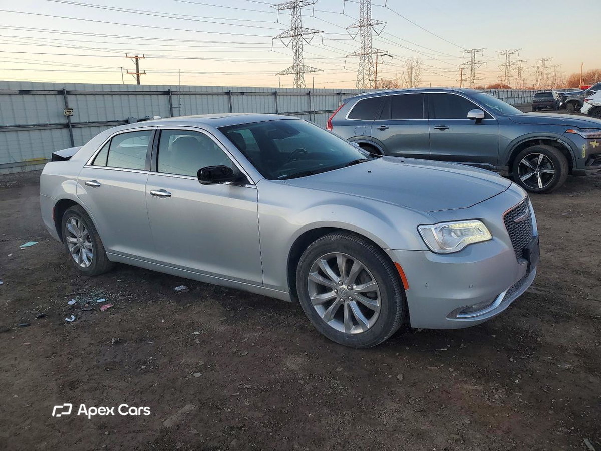 Chrysler 300 2019