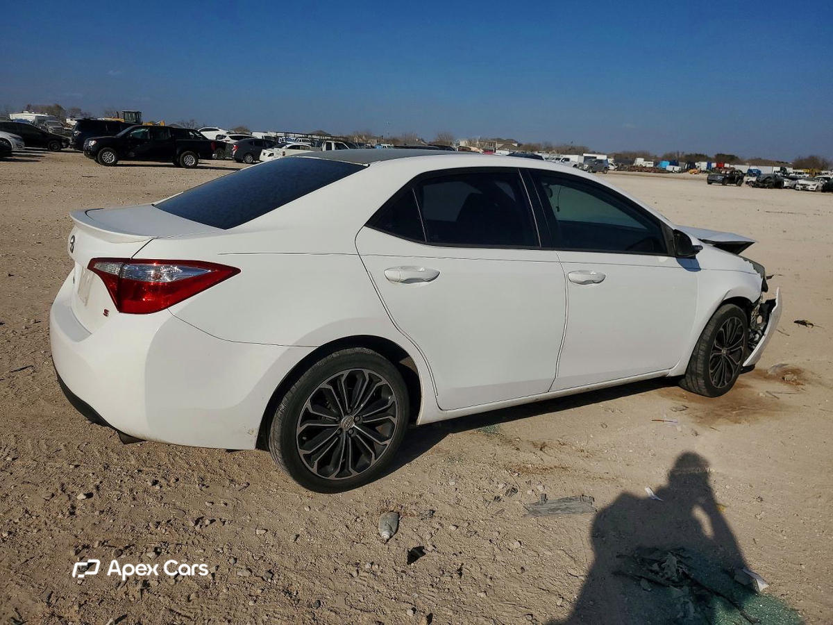 Toyota Corolla 2015