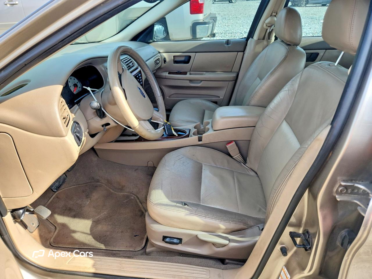Ford Taurus 2004