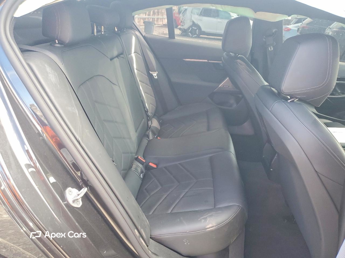 BMW Series 5 2025