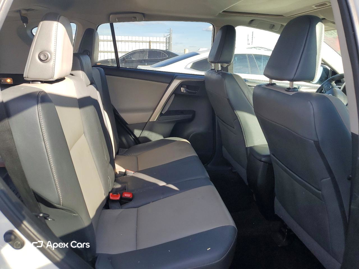 Toyota RAV 4 2014