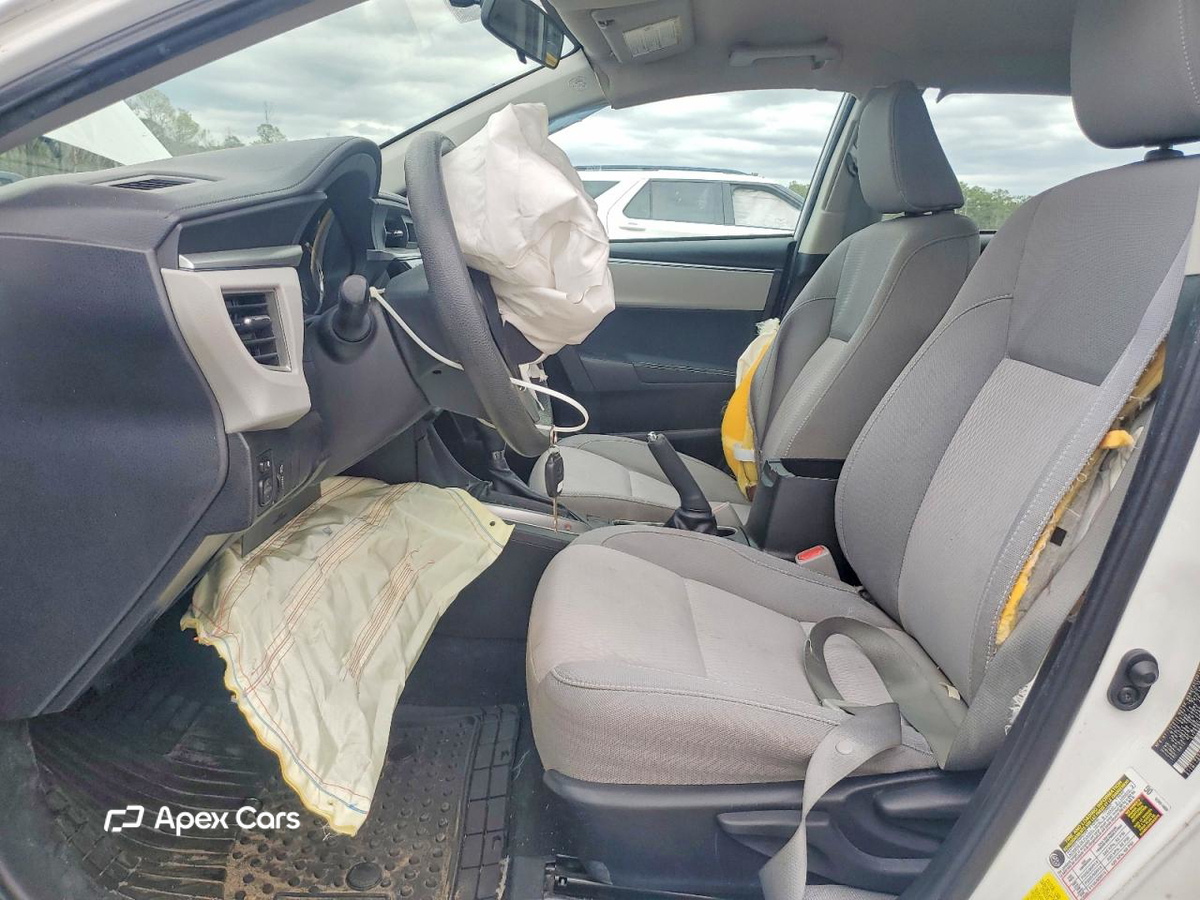 Toyota Corolla 2015
