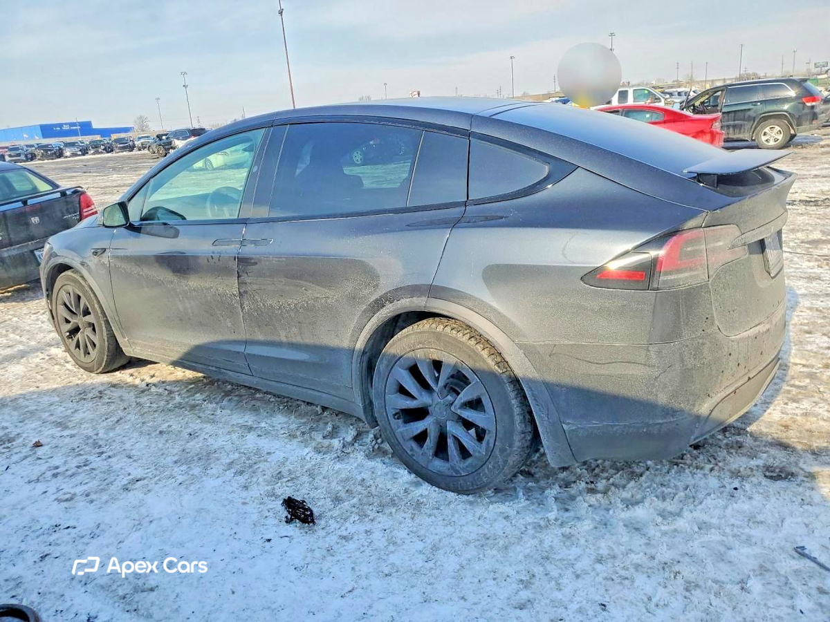Tesla Model X 2024