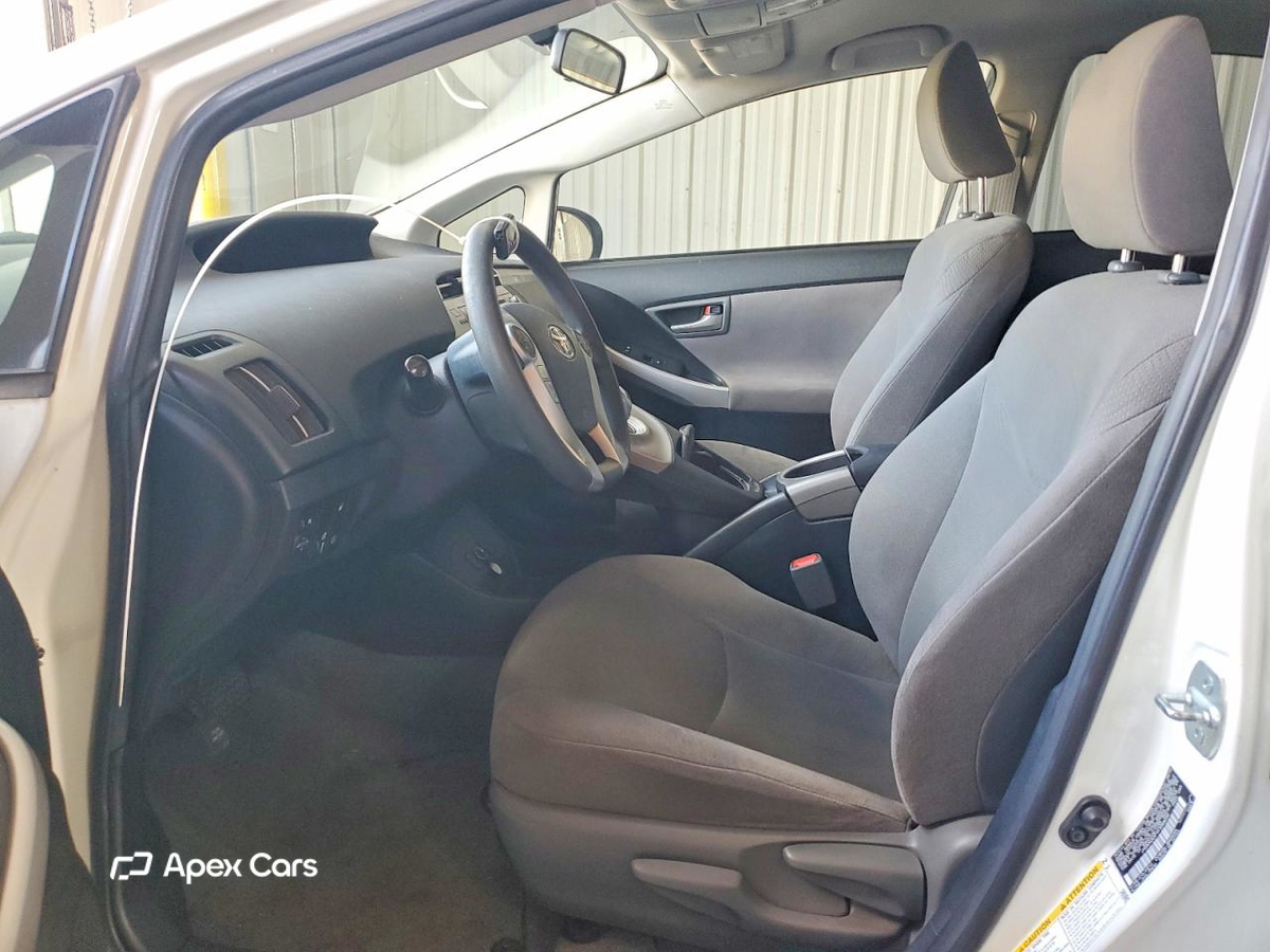 Toyota Prius 2015