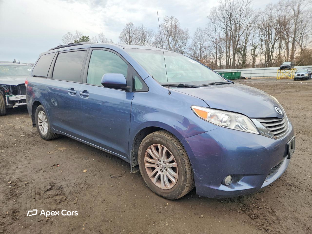 Toyota Sienna 2014