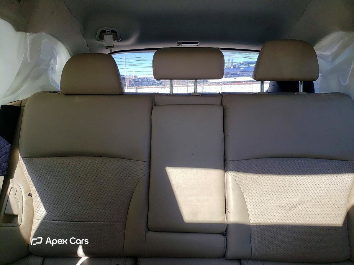 Subaru Outback 2015