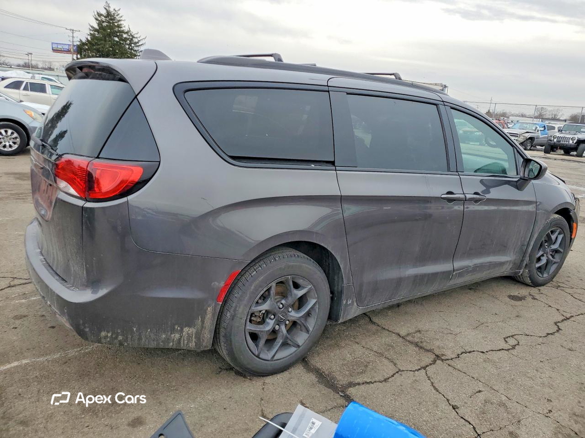 Chrysler Pacifica 2018