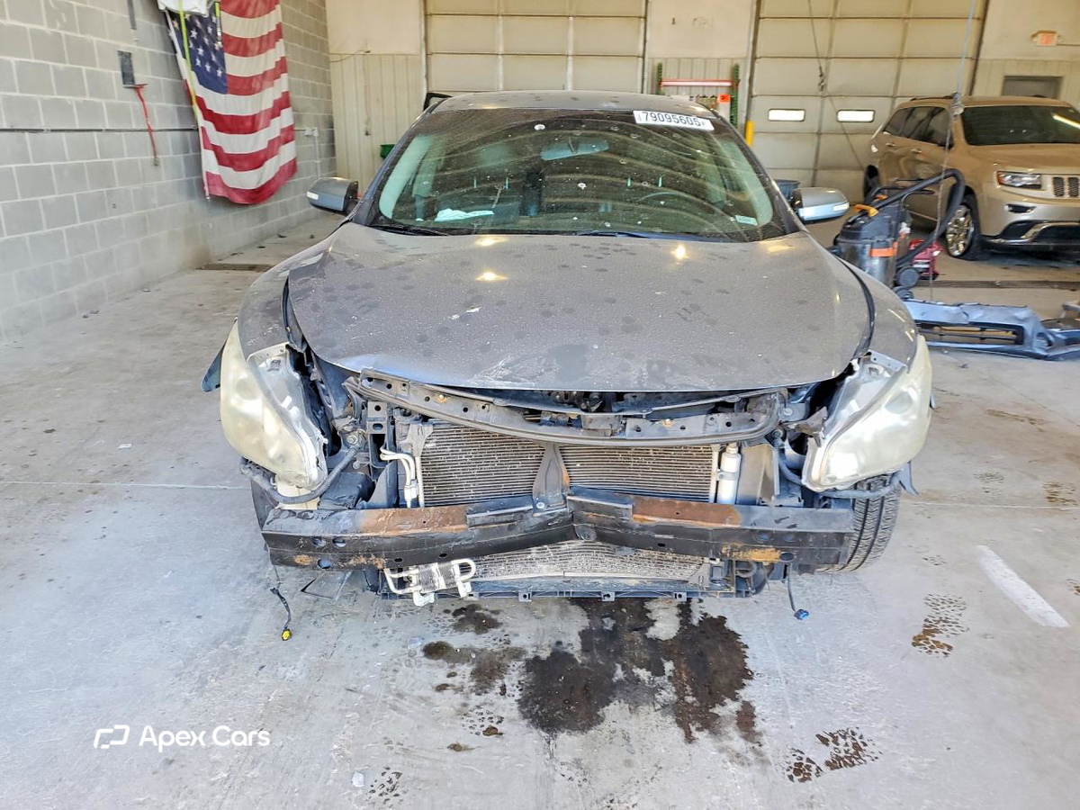 Nissan Maxima 2010