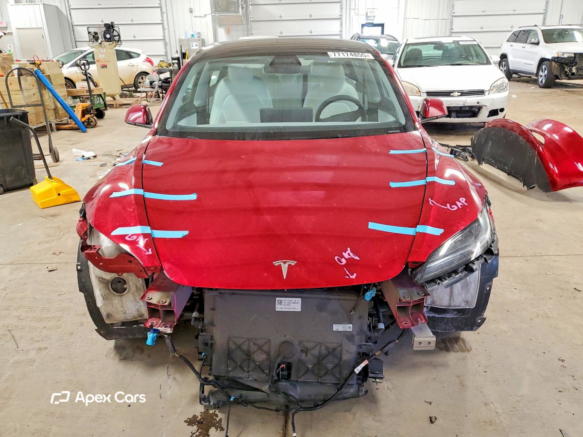 Tesla Model 3 2024