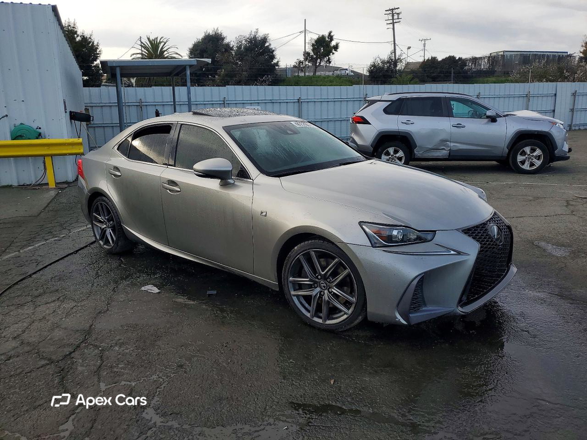 Lexus IS 2017