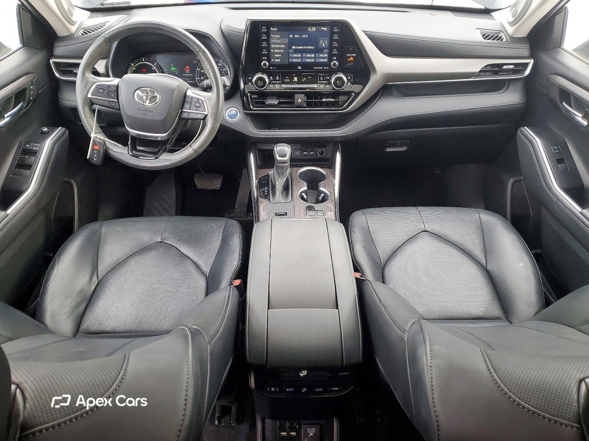 Toyota Highlander 2021