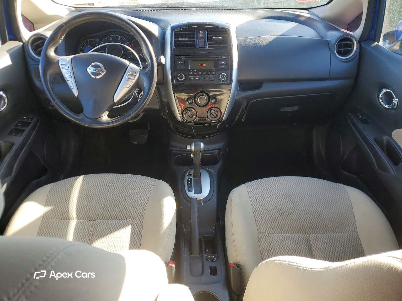 Nissan Versa 2015