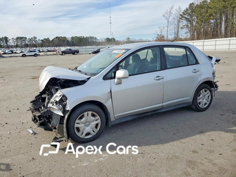 Nissan Versa 2010 - Image 1 of 13