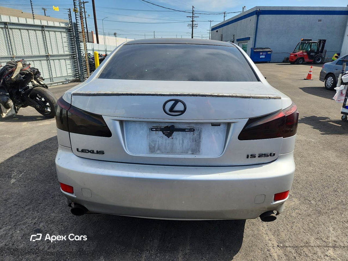Lexus IS 2006