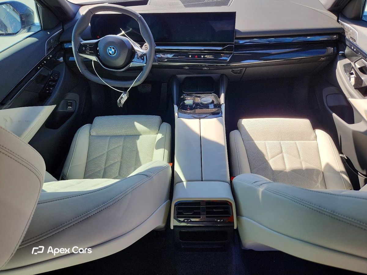 BMW i5 2026