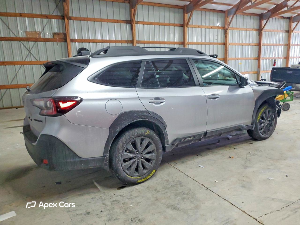 Subaru Outback 2025