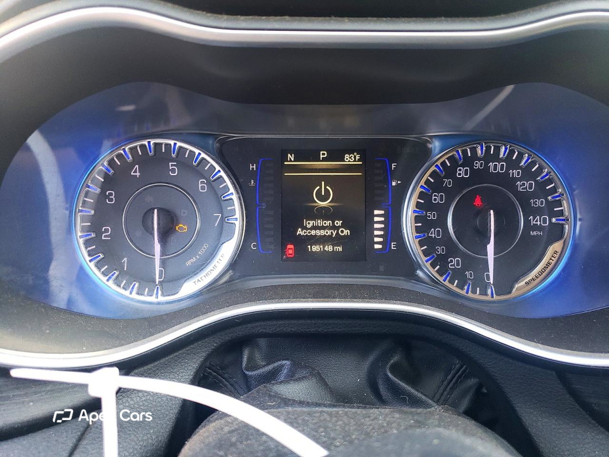 Chrysler 200 2015