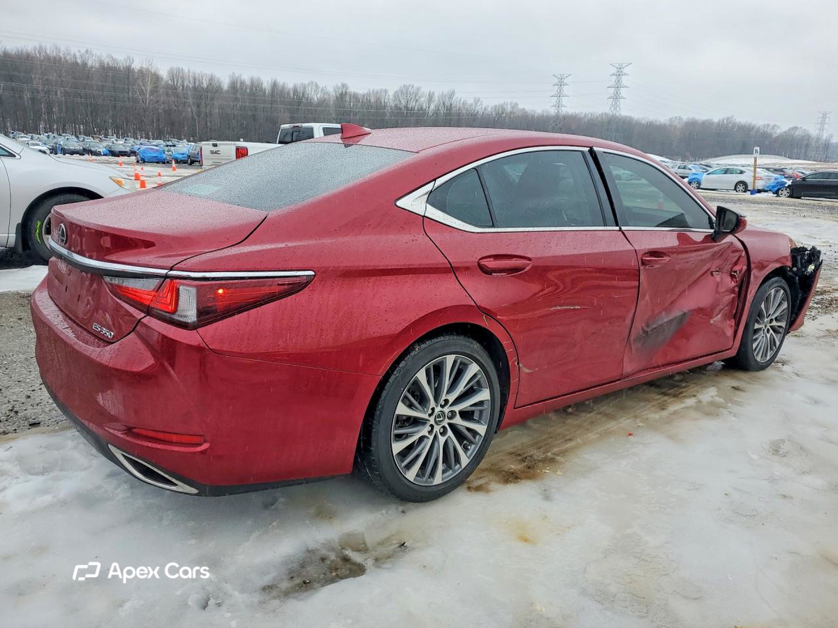 Lexus ES 2020