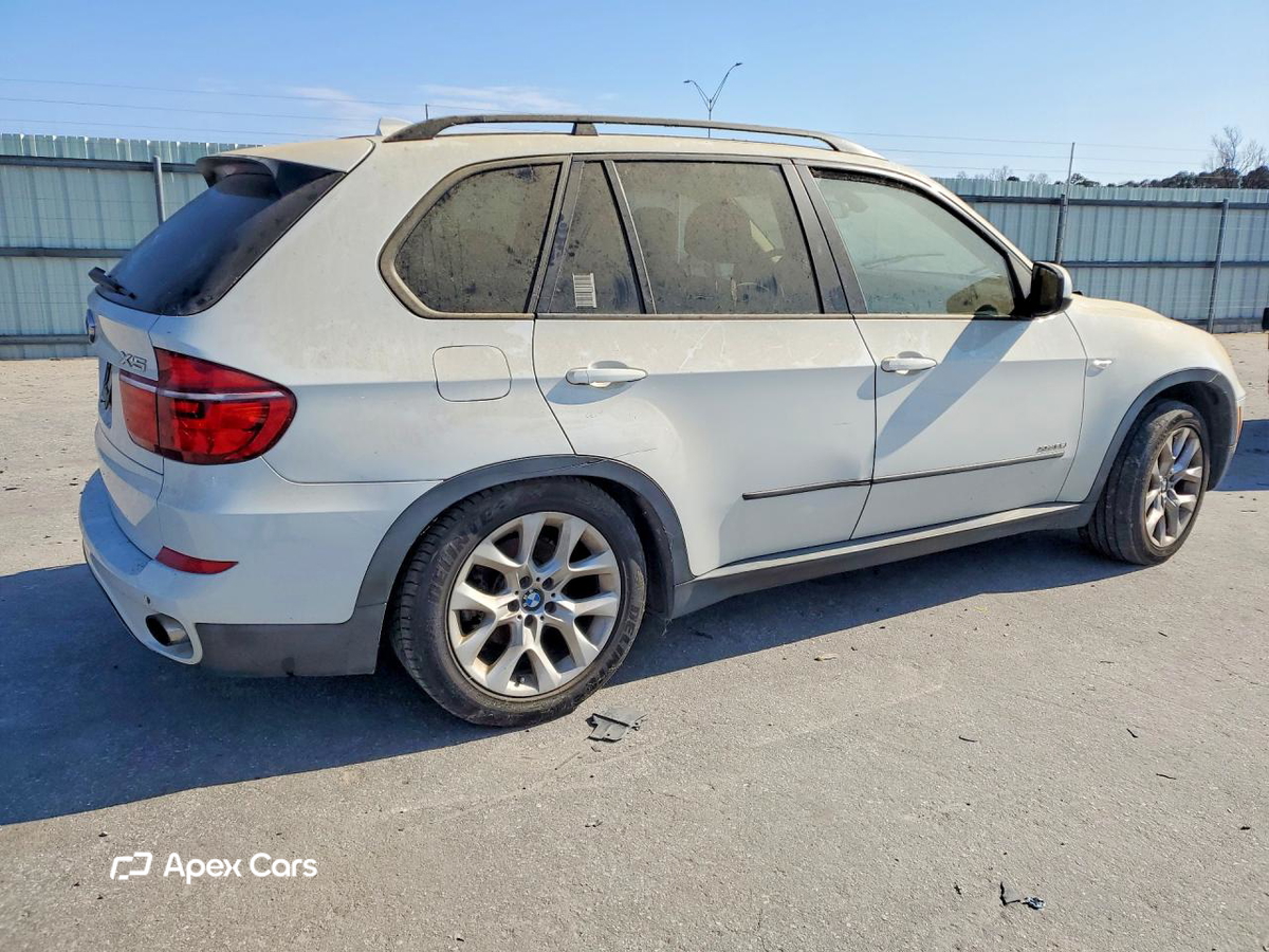 BMW X5 2011