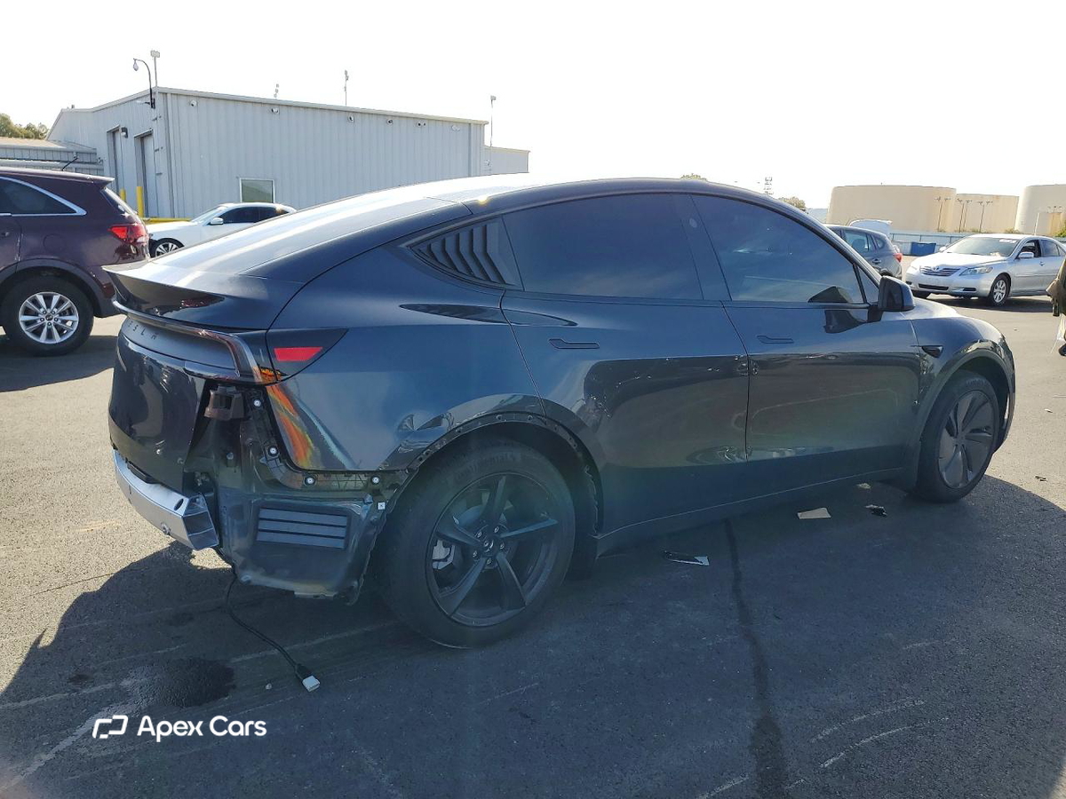 Tesla Model Y 2026
