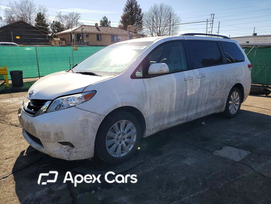 Toyota Sienna 2011 - Image 1 of 14