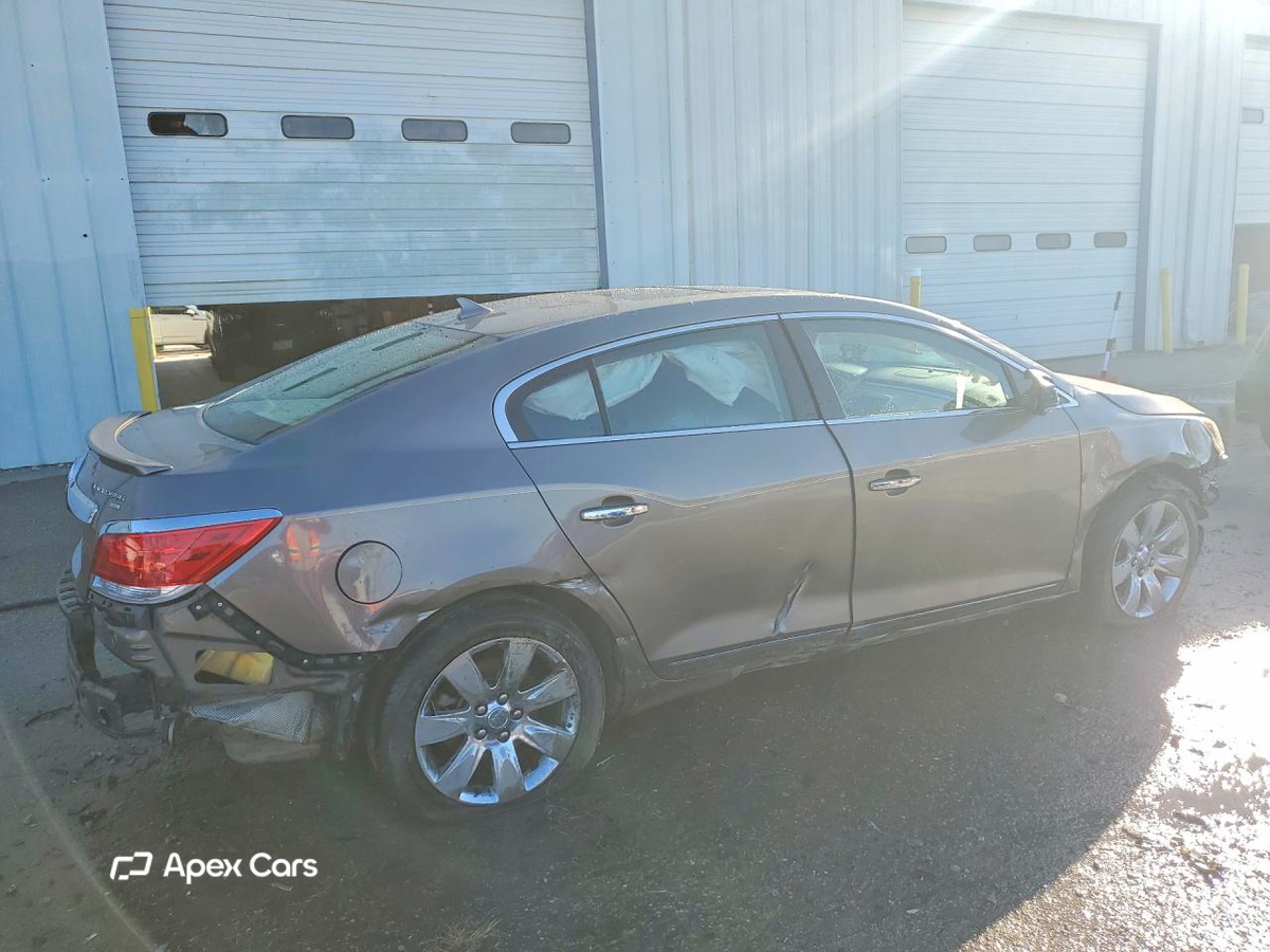 Buick LaCrosse 2011