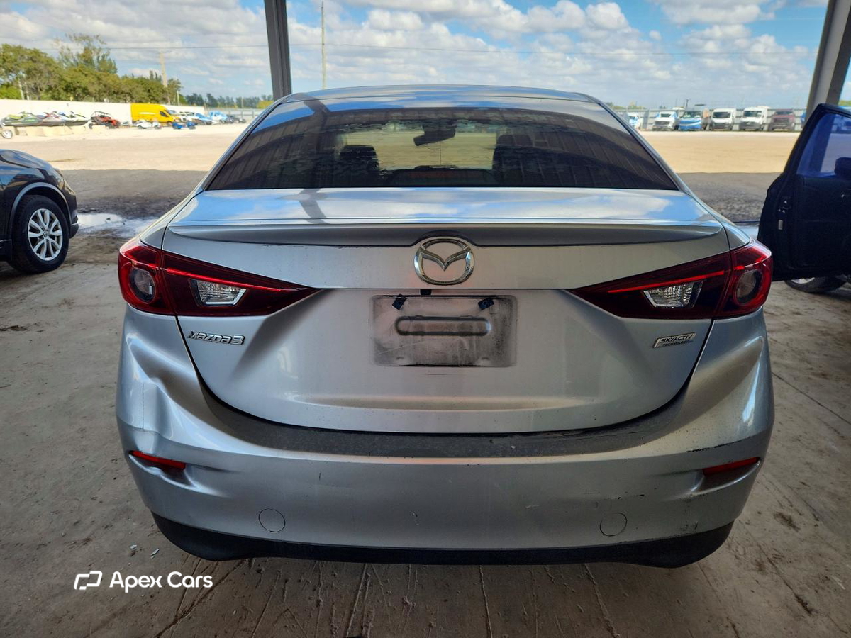 Mazda 3 2018