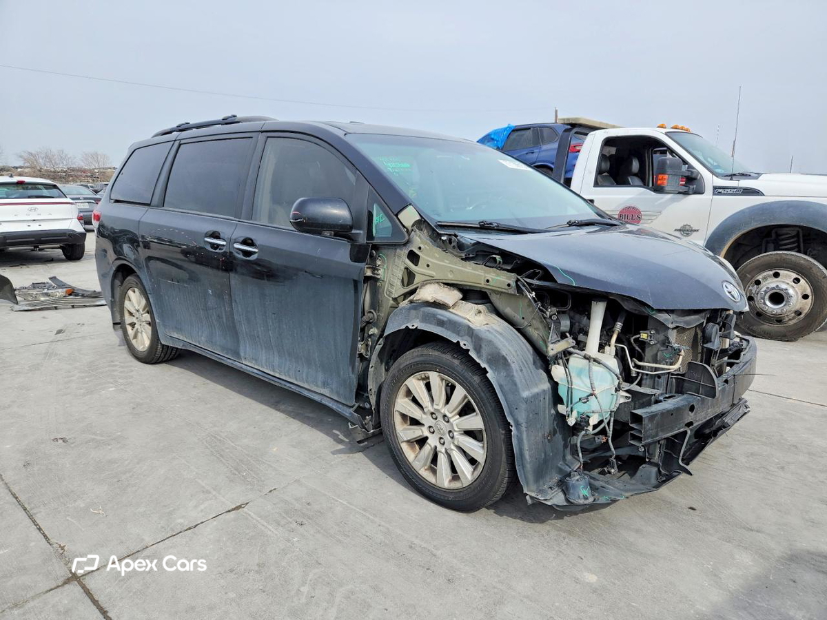 Toyota Sienna 2012