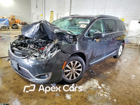 Chrysler Pacifica 2018 - Zdjęcie 1 z 14