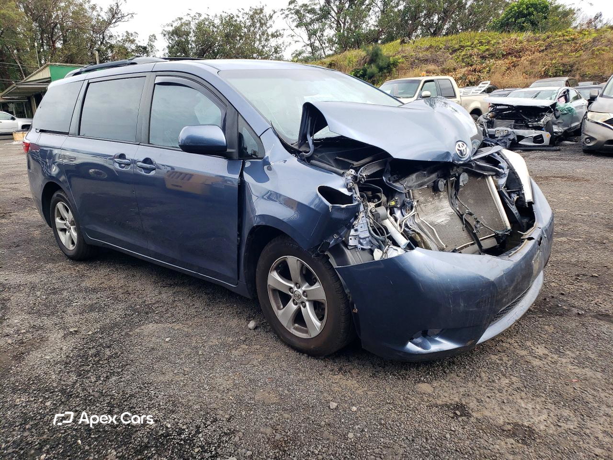 Toyota Sienna 2015