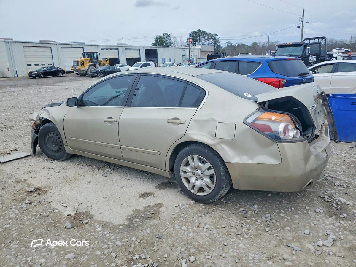 Nissan Altima 2010