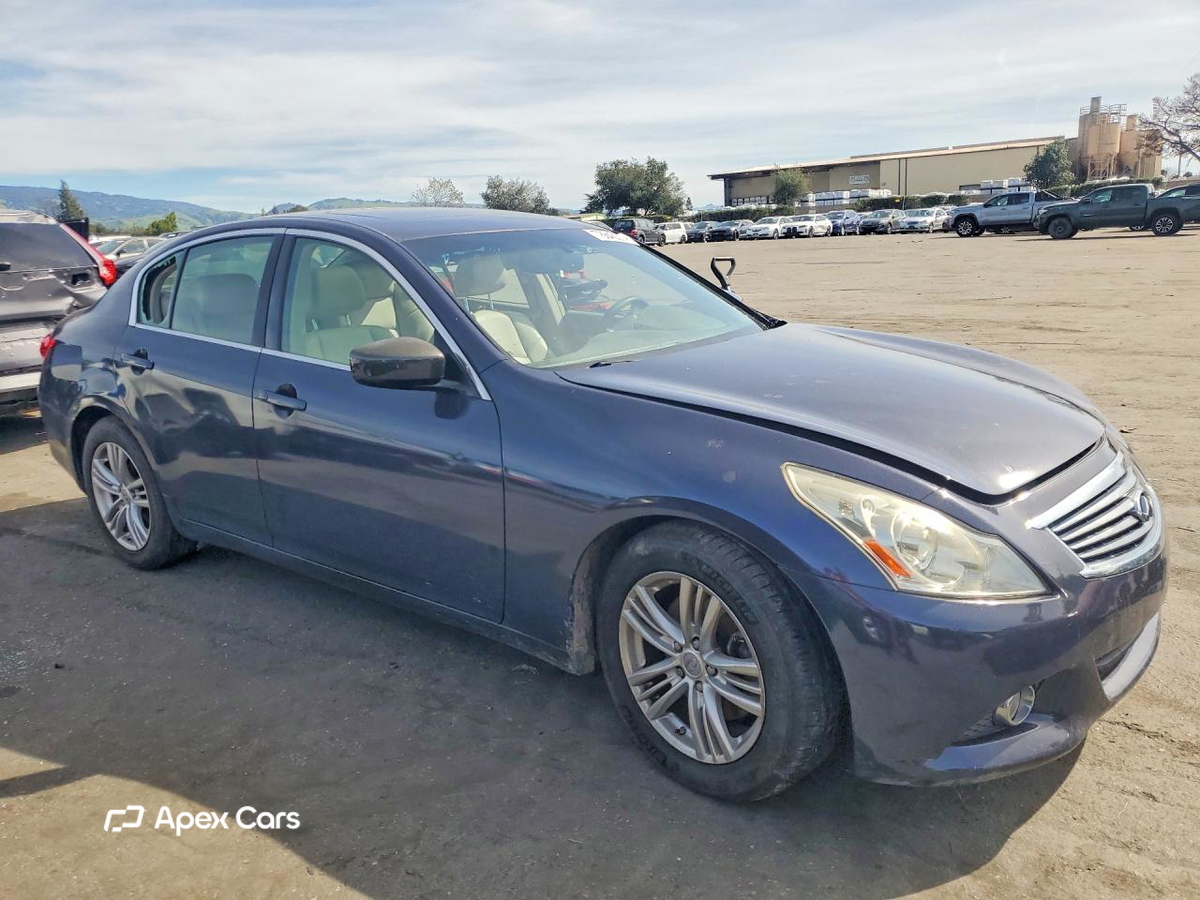 Infiniti G 2010