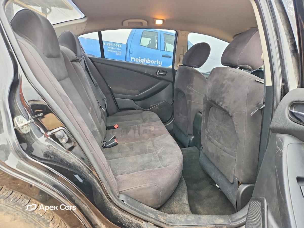 Nissan Altima 2012