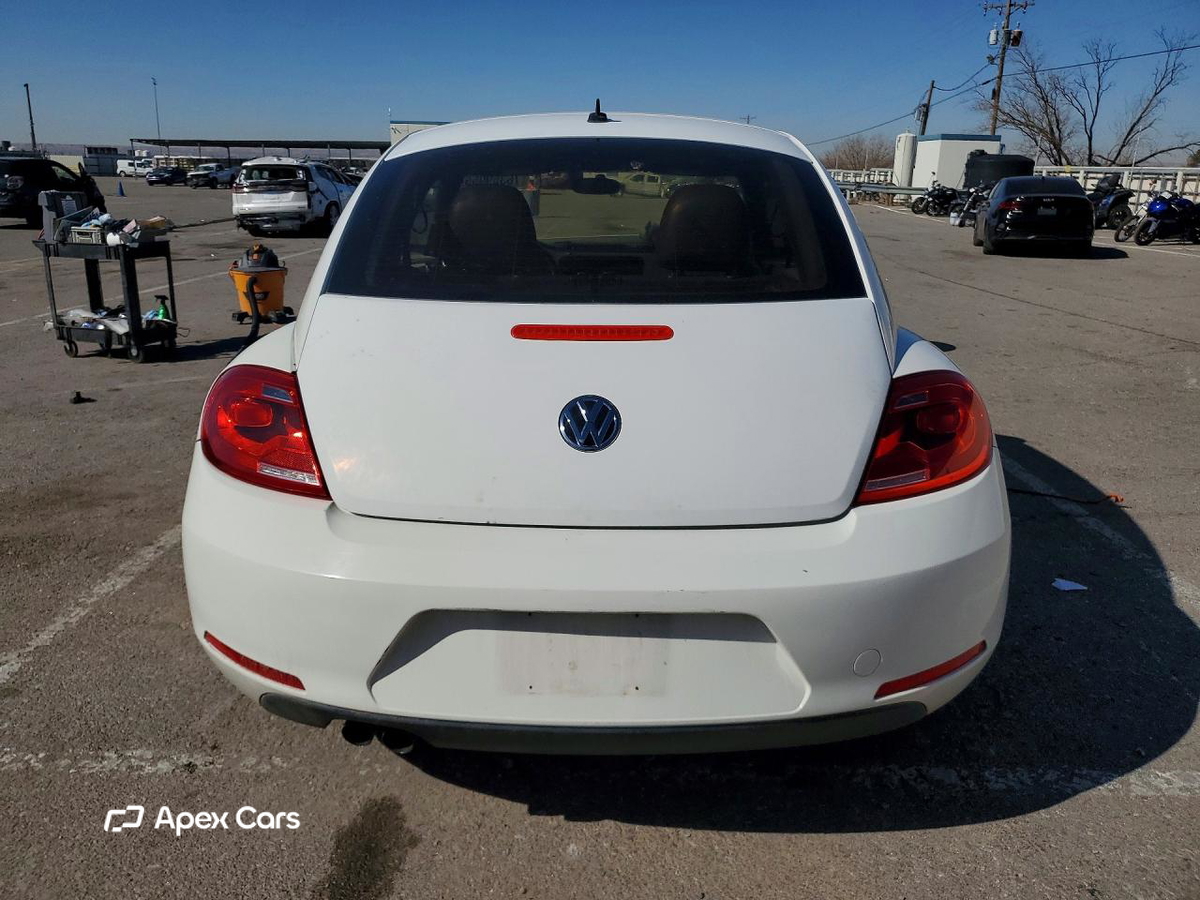 Volkswagen Beetle 2012