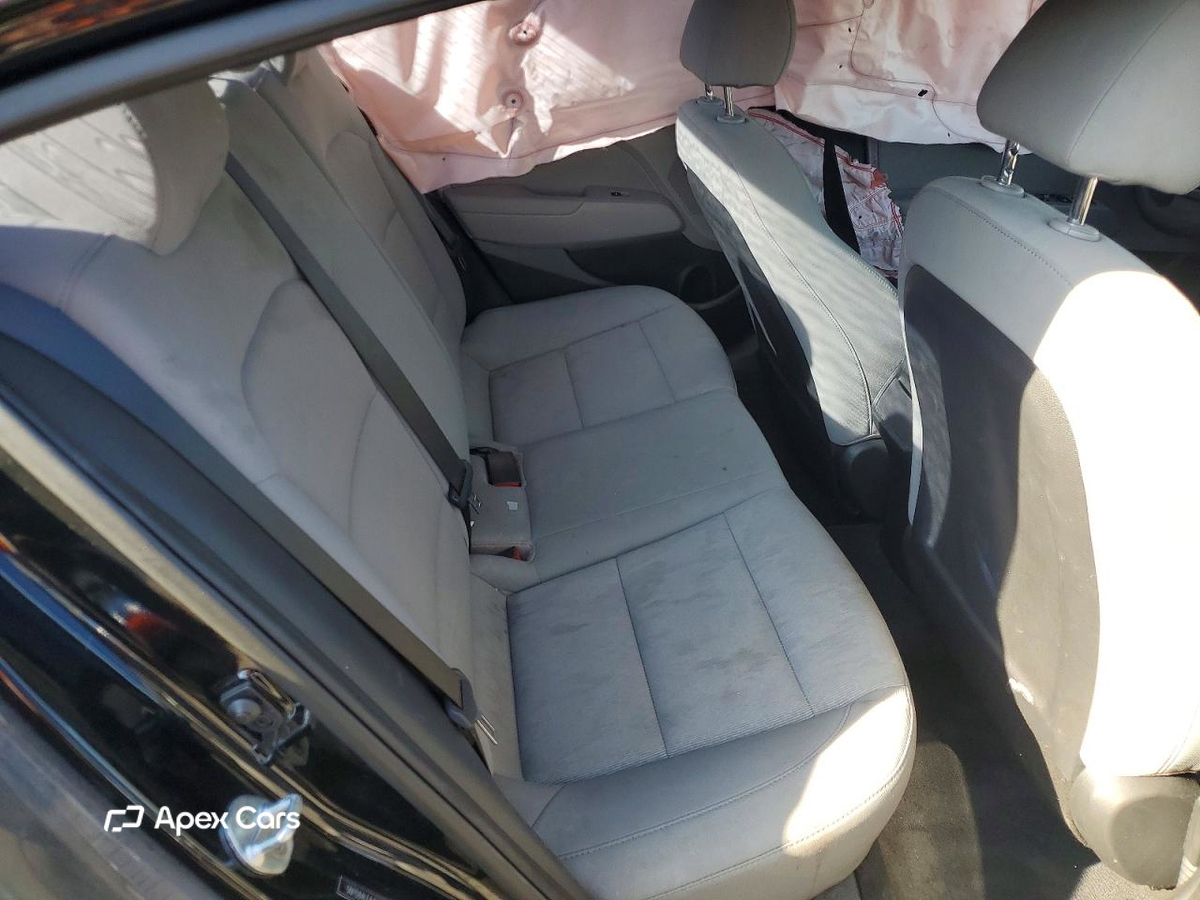 Hyundai Elantra 2018