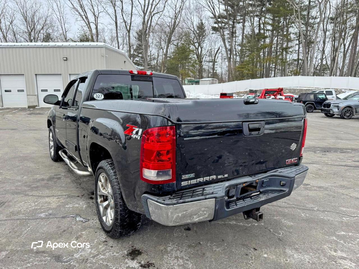 GMC Sierra 2011