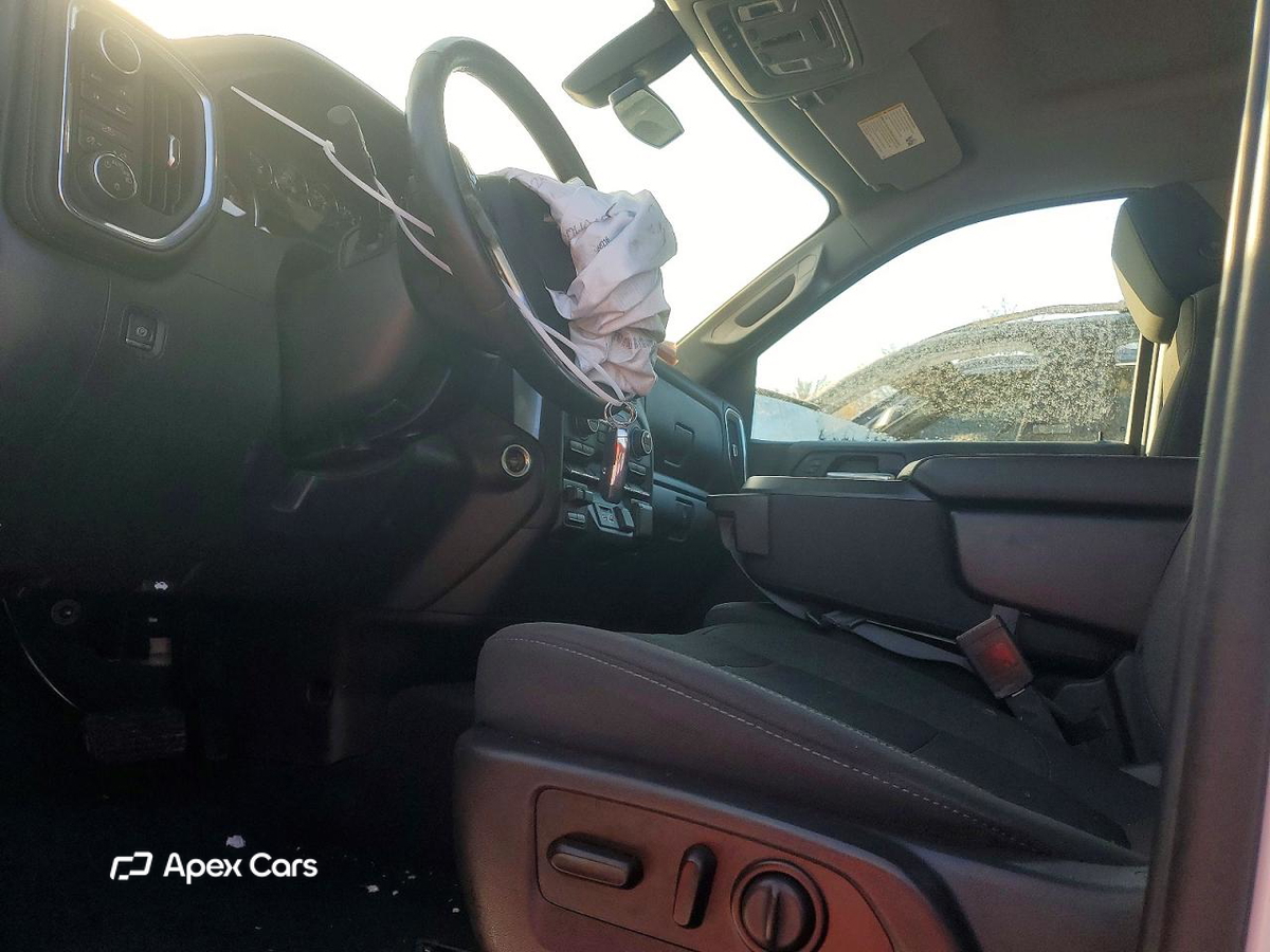 Chevrolet Silverado 2021