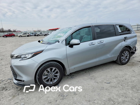 Toyota Sienna 2021 - Image 1 of 14