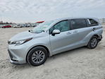 Toyota Sienna 2021