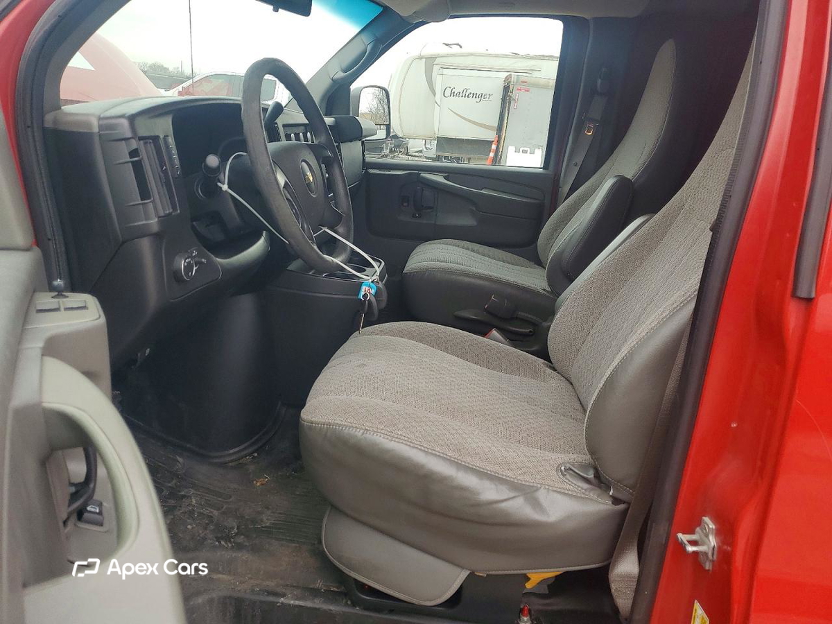 Chevrolet Express 2013